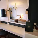 Sey & Hotel 4*