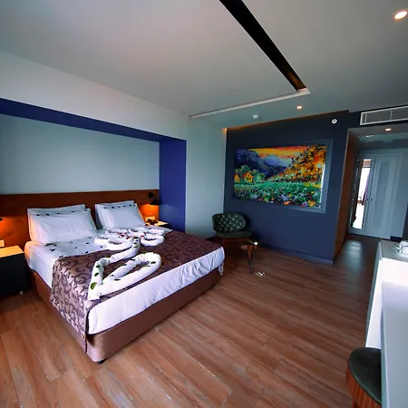 Hotel Sey & 4*