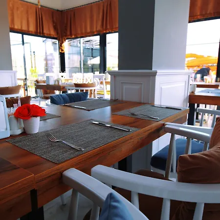 Hotel Sey & 4*