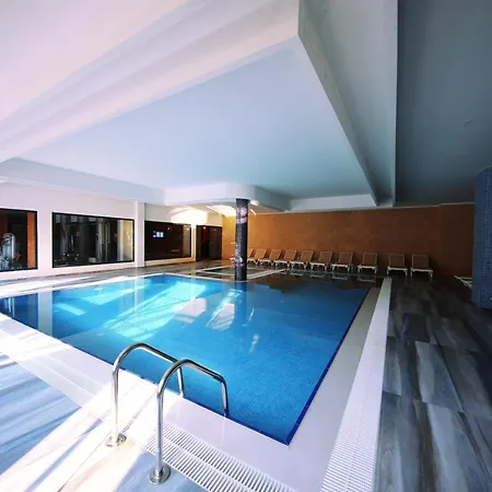 Отель Sey & 4*