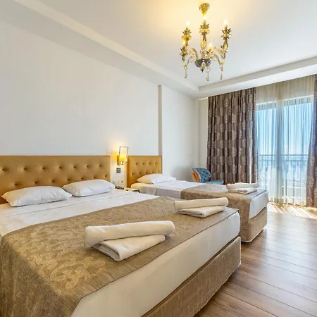Отель Sey & 4*